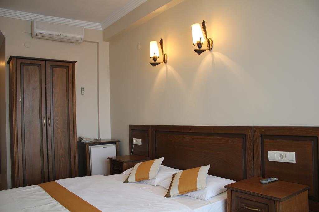 Reis Hotel 시놉 외부 사진