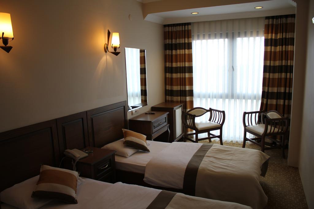 Reis Hotel 시놉 외부 사진