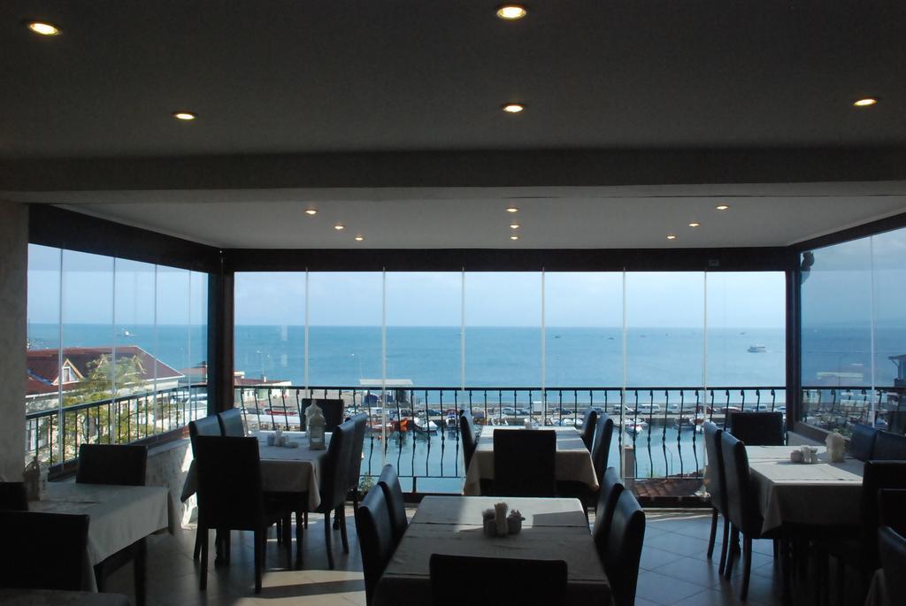 Reis Hotel 시놉 외부 사진